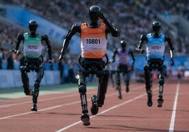 Photo Roboty prekonávajú ľudí už aj v atletike, no brzdiť sa ešte nenaučili 