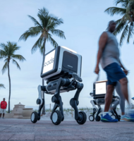 Photo Autonómny robotický pes doručí balík až ku dverám a po ceste vybaví aj reklamu