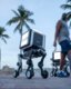 Photo Autonómny robotický pes doručí balík až ku dverám a po ceste vybaví aj reklamu