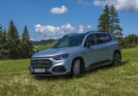 Photo Mercedes-Benz GLB 350 4MATIC / Nové technológie a sedem miest