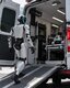 Photo Do ulíc vyráža prvá sanitka určená špeciálne pre humanoidné roboty