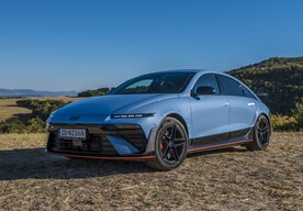 Photo Hyundai IONIQ 6 N / Kráľ okruhov aj dovolenkový koráb