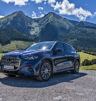 Photo Mercedes-Benz GLC 400 4MATIC / Vysoký komfort a efektivita