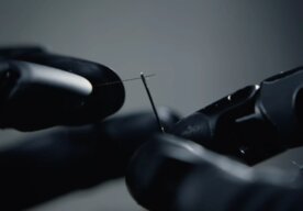 Photo Roboti už vedie šiť a zvládnu aj prevliecť hodvábnu niť cez ucho ihly