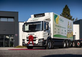 Photo FABIO PRODUKT nasazuje první elektrický nákladní vůz. Scania 33 P bude rozvážet známé rostlinné oleje bez lokálních emisí.