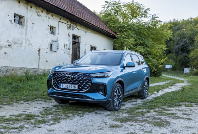 Photo Chery Tiggo 8 PHEV / Veľa miesta a komfortné vozenie