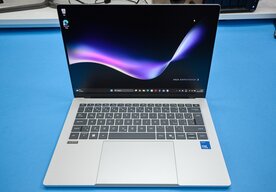 Photo ASUS ExpertBook A7 - pracovný ultrabook, ktorý stavil na mobilitu a odolnosť